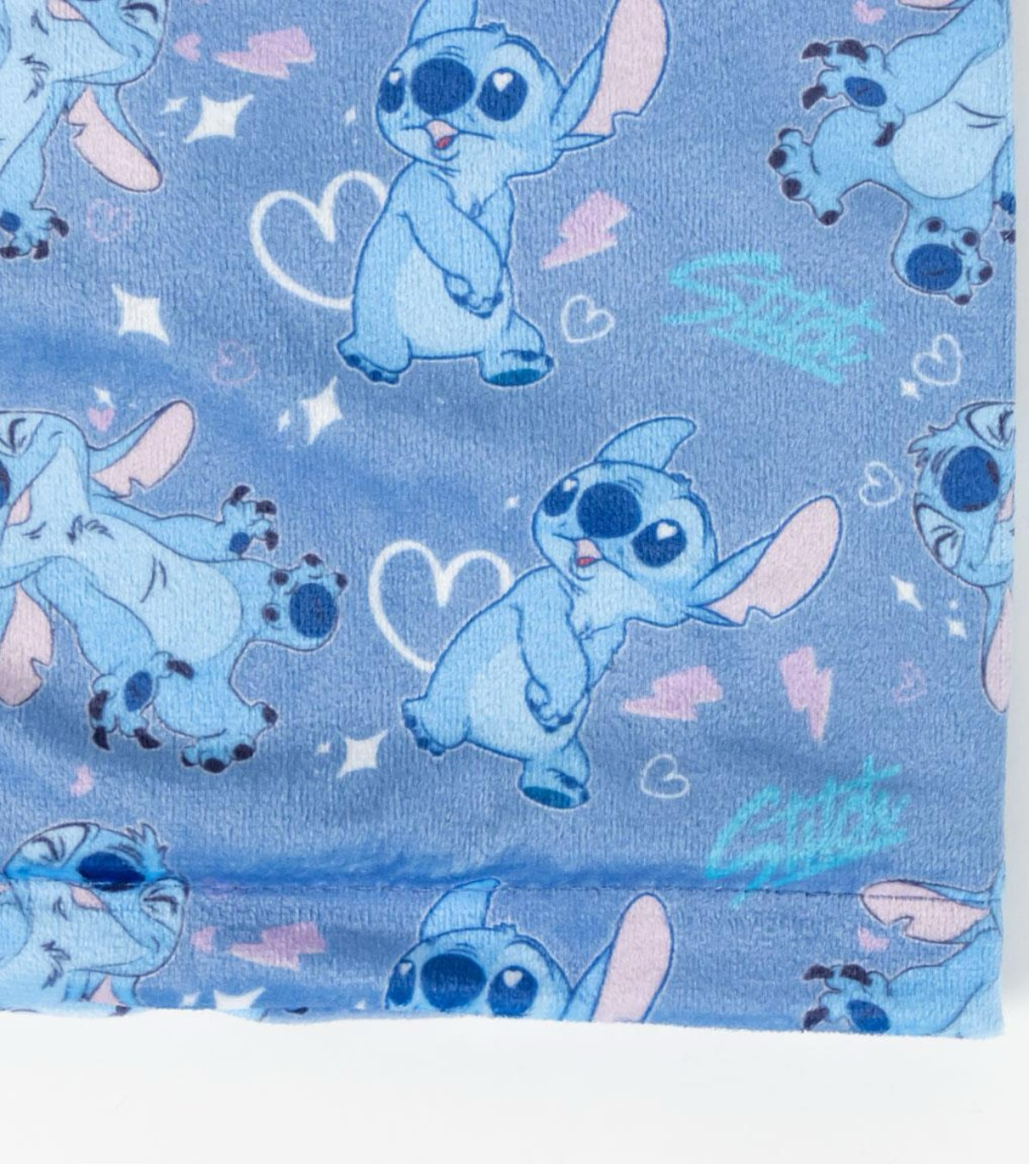 ȘAPCĂ PENTRU COPII, MĂNUȘI ȘI BANDANĂ BUFF STITCH Cerda