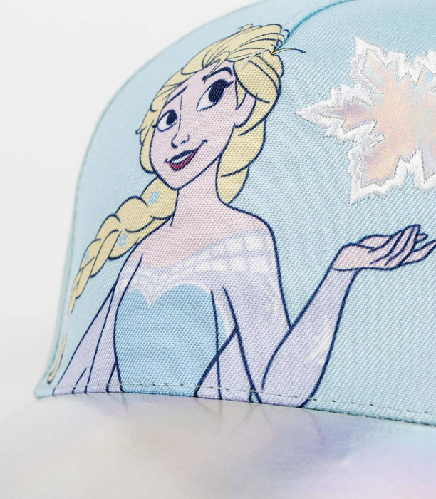 ȘAPCĂ PENTRU COPII CU COZOROC ȘI APLICAȚIE FROZEN 53 CM Cerda