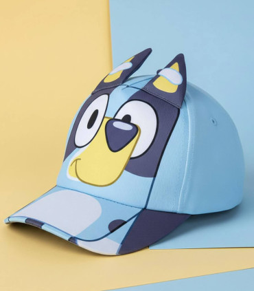 ȘAPCĂ PENTRU COPII CU COZOROC ȘI APLICAȚIE BLUEY 53 CM Cerda