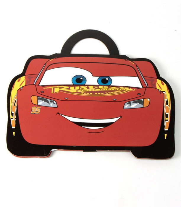 SET DE COLORAT CU PASTELE ÎN GEANTĂ DE CARTON CARS