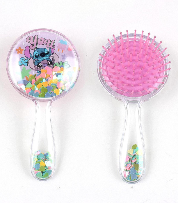 ACCESORII DE PĂR ÎNTR-O GEANTĂ MARE STITCH