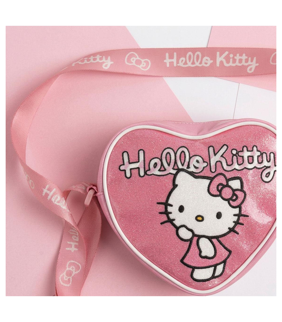 GEANTĂ DE UMĂR ÎN FORMĂ DE INIMĂ HELLO KITTY