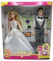 BRIDE AND GROOM WITH NECKLACE
